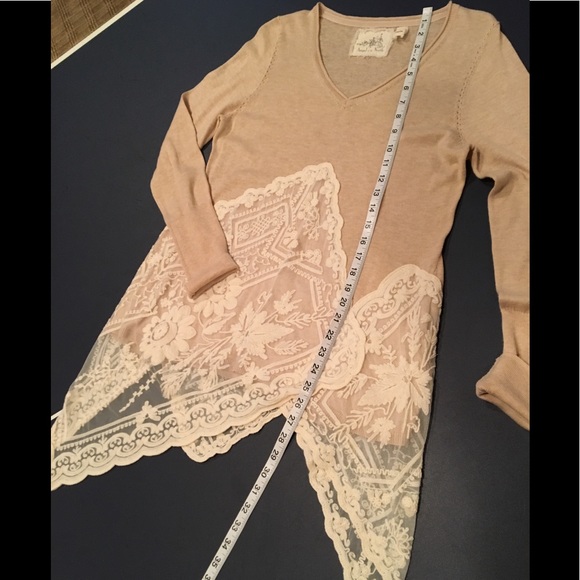 Angel of the North Lace Sweater L - Picture 9 of 10